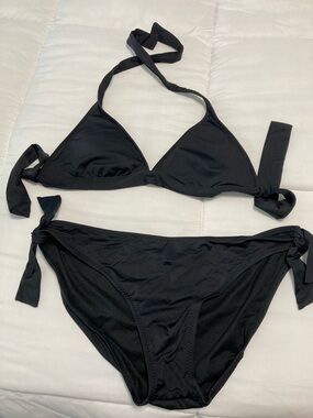 Women’s bikini set Halter style  size L and XL